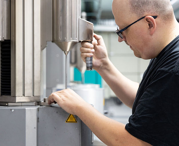 Operatör i Polykemis produktion i Ystad